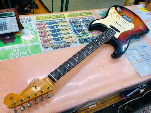FENDER USA  American Vintage 62 ストラト 3TS