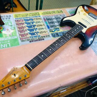 FENDER USA  American Vintage 62 ストラト 3TS