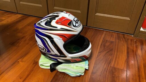 バイクヘルメット(程度良好！目立った傷なし)