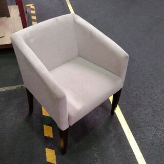 チェア（椅子）　アイボリー/布張り/木製