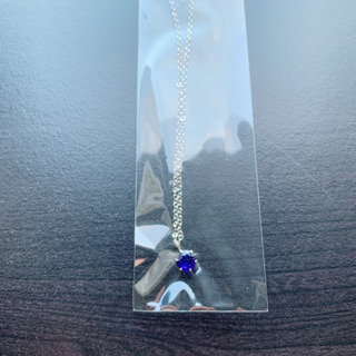 パール、ダイヤライトブラウンダイヤ、エメラルド、サファイア、ルビー