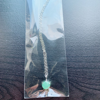 パール、ダイヤライトブラウンダイヤ、エメラルド、サファイア、ルビー