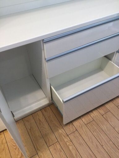 ﾆﾄﾘ 2枚扉ﾚﾝｼﾞﾎﾞｰﾄﾞ ﾎﾜｲﾄ 【ﾄﾚﾌｧｸ桶川店】 - 食器棚、キッチン収納 