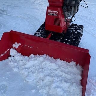 除雪機 SB690 赤 キャタピラ式　引き取り限定 除雪機 SB690 赤 キャタピラ式引き取り限定