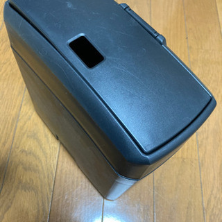 SEIWA日本製 車用 床置きゴミ箱(黒) (無料) お譲りいたします