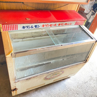 飲食店で使用していた冷蔵庫　レトロな冷蔵庫