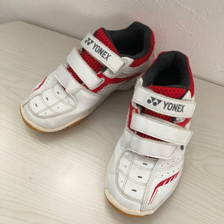 【他サイトにてSOLD】YONEX★バトミントンシューズ(19)...