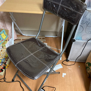 【ネット決済】ニトリ　折り畳みデスクと折りたたみ椅子