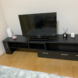 テレビ台 黒　液晶テレビ TOSHIBA