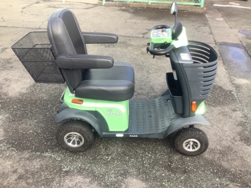 電動車椅子　シニアカー