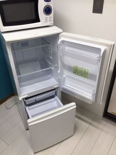 1/30(土)限定8000円☆特価超美品☆シャープ 137L 2ドア冷蔵庫SHARP
