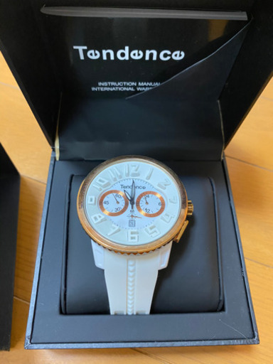 tendence メンズ時計　ホワイト