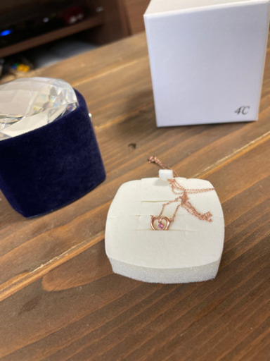 ４℃ネックレス Red string ホワイトゴールド クローバー ダイヤモンド（4月