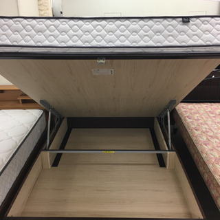 跳ね上げ式ベッド　管理番号【770001440】