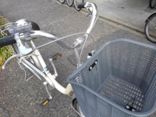 中古自転車１３２４　ブリヂストン　CAL22T　２２インチ　ギヤなし　LEDオートライト  軽量アルミフレーム 中古自転車1324 ブリヂストン CAL22T 22インチ ギヤなし LED