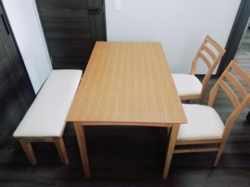 ほぼ新品☆ダイニングテーブルセット（椅子+ベンチ）