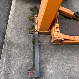 2柱リフト／自動車整備工具