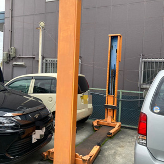 2柱リフト／自動車整備工具