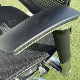 関東エリアのみ★okamura/オカムラ　No.1220010601　Baron/バロン オフィスチェア エクストラハイバック 固定ヘッドレスト 可動肘 座メッシュ ブラック CP87AR-FDH1 　