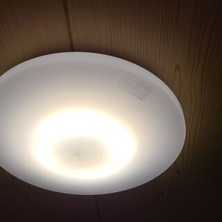LEDシーリングライト・8畳用＋蛍光灯式シーリングライト