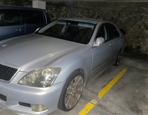 18系クラウン(シルバー) (ニクネム) 那覇のクラウンの中古車｜ジモティー