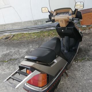 スペイシー125ストライカー。年式のわりに綺麗です。