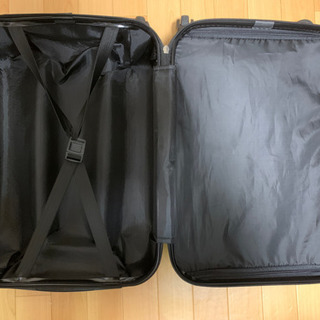 【交渉中】スーツケース　黒