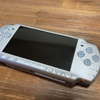 ソニー　PSP　本体とケースとソフトまとめ