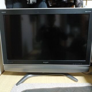 シャープ液晶テレビ３７型