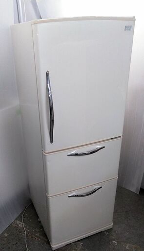 冷蔵庫　3ドア　265L　幅54㎝　コンパクト　うるおいチルド
