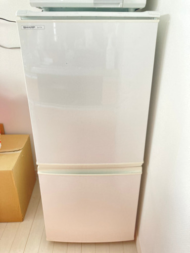 冷蔵庫 シャープ 137L