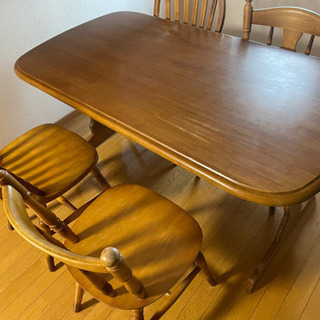 テーブル＆椅子4脚セット