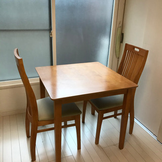 ☆椅子2個付きのテーブル 直接の引き取り希望