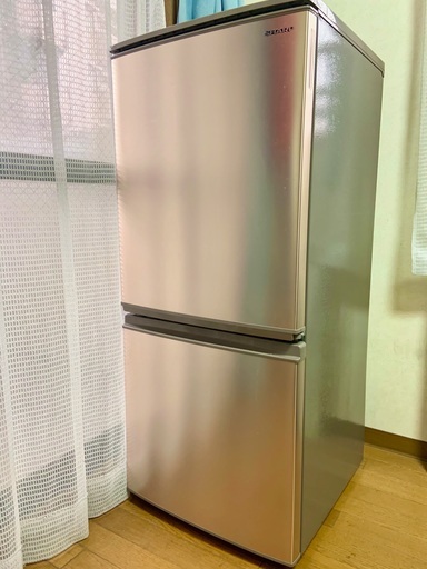 SHARP　冷蔵庫　2019年製