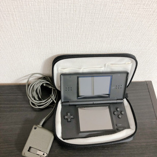 ＤＳlite 黒　ケース・充電器付き