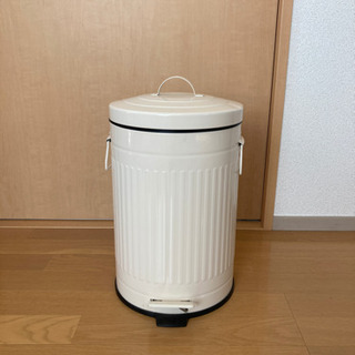 【決定済】ニトリ　ペダルペール　ゴミ箱　12L