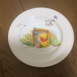 【無料】くまのプーさんの蓋つきカップと皿のセット (19)