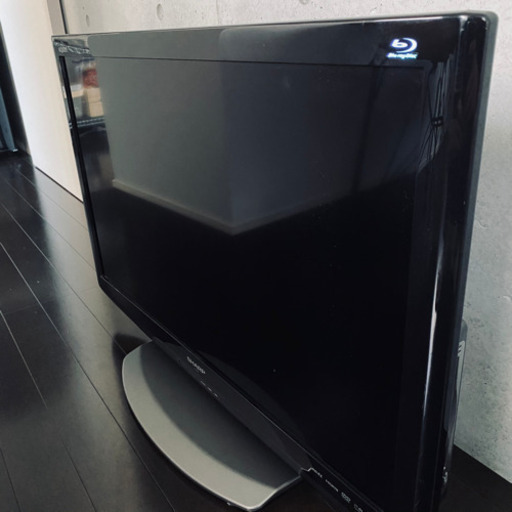 AQUOS32型テレビ　8000円