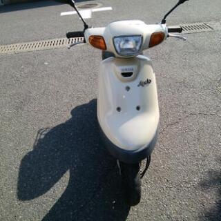 ヤマハSA11 2サイクルJOGアプリオ 白系色 - バイク