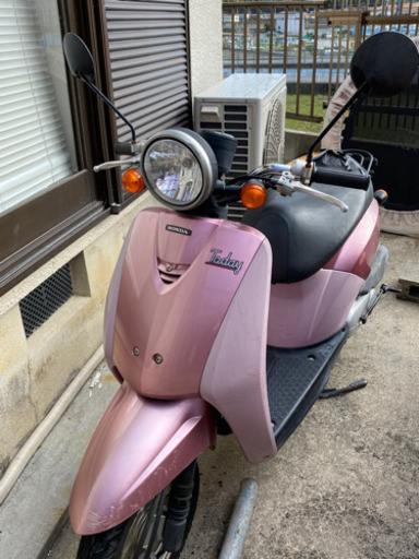 原付ホンダトゥデイ　ピンク