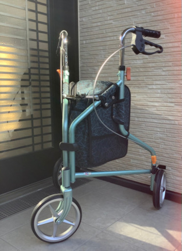 トライウオーカー　エメラルドグリーン　ほとんど未使用