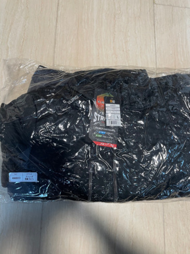 ストレッチ防風ジャンパー❣️ネットで2900円❣️