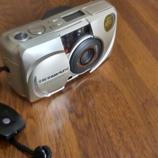 フィルムカメラ　zoom１４０　美品