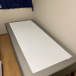【ネット決済】［お話中］IKEA 足付きマットレス(シングルベッド)