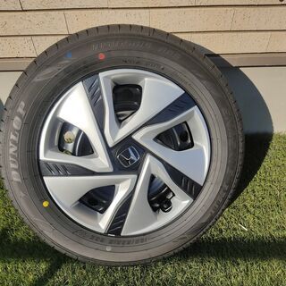 新車ホンダフリード正規タイヤ&ホイール（185/65/R15 88S)