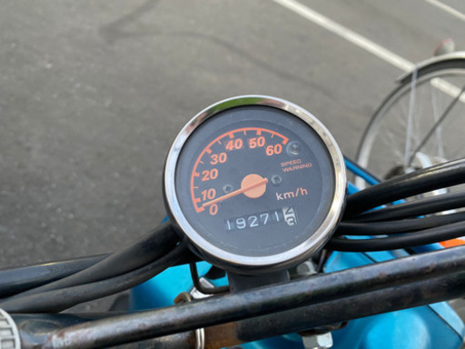 ZOOMER 人気ブルー