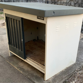 大型犬中型犬用 スチール製犬舎 屋外 犬小屋