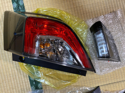 Honda シビックFK7/FK8 純正テールランプ 左右セット 新品シビックFK7