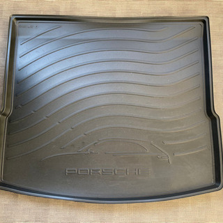 ポルシェ　マカント用ラゲッジマット