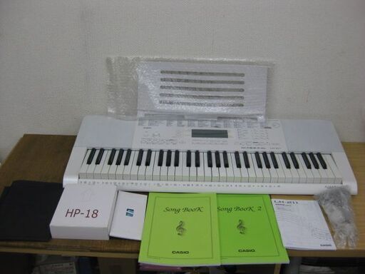 CASIO カシオ 光ナビゲーション キーボード LK-211 61鍵 ホワイト 電子ピアノ